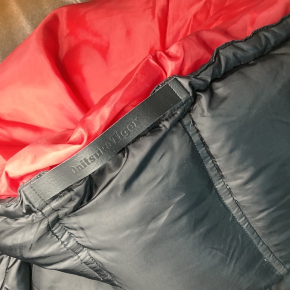 onitsuka tiger andrea pompilio puffer black with red lining. Down filled XL W - Picture 8 of 10